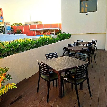 Rudolfo Suites Roxas City Ngoại thất bức ảnh