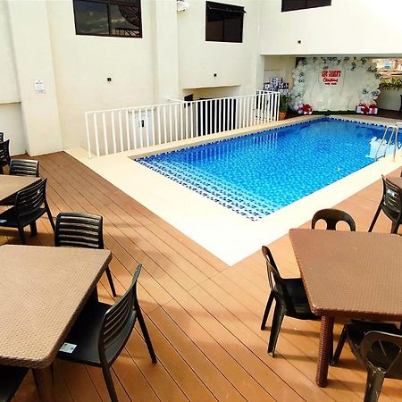 Rudolfo Suites Roxas City Ngoại thất bức ảnh
